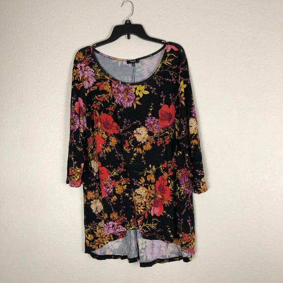 Bundle Woman’s 2X Tops - Picture 2 of 8